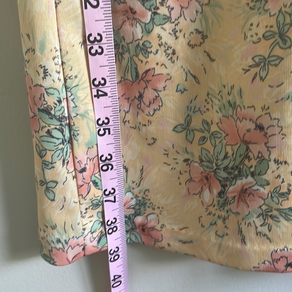 Vintage 80s Light Yellow Pink Floral Collared Shift Dress - Picture 5 of 11